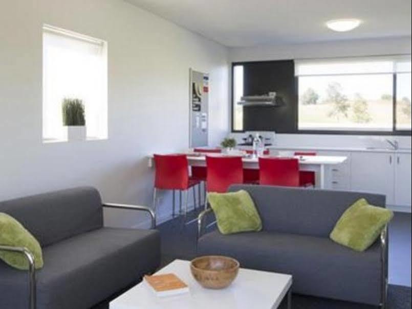 Western Sydney University Village - Campbelltown Zewnętrze zdjęcie